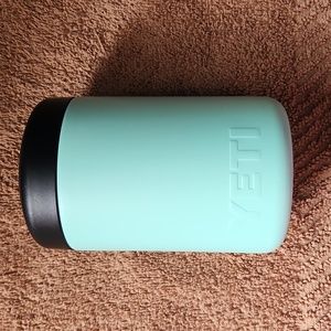YETI CAN COOLER